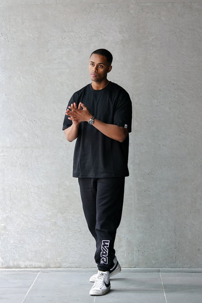 INTERNATIONAL OVERSZIED  TEE